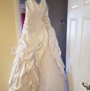 Alfred Angelo wedding gown